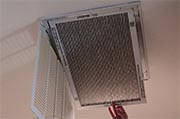 Replace central air conditioning filters Photo